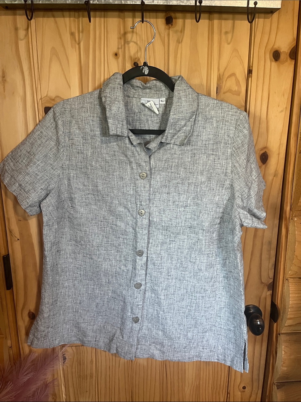 Hot Cotton Short-Sleeve Linen Blend Metallic Button-Down Shirt in Heather Gray